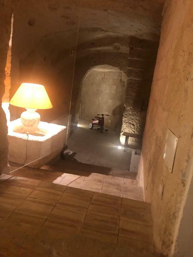 Gli Ipogei Nel Cuore Di Matera Villa Exterior photo